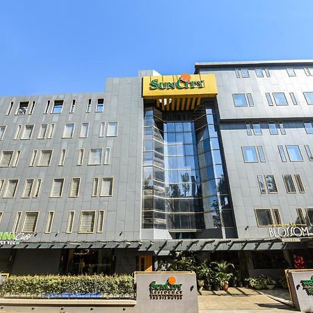 Hotel Suncity Residency Bombaj Zewnętrze zdjęcie